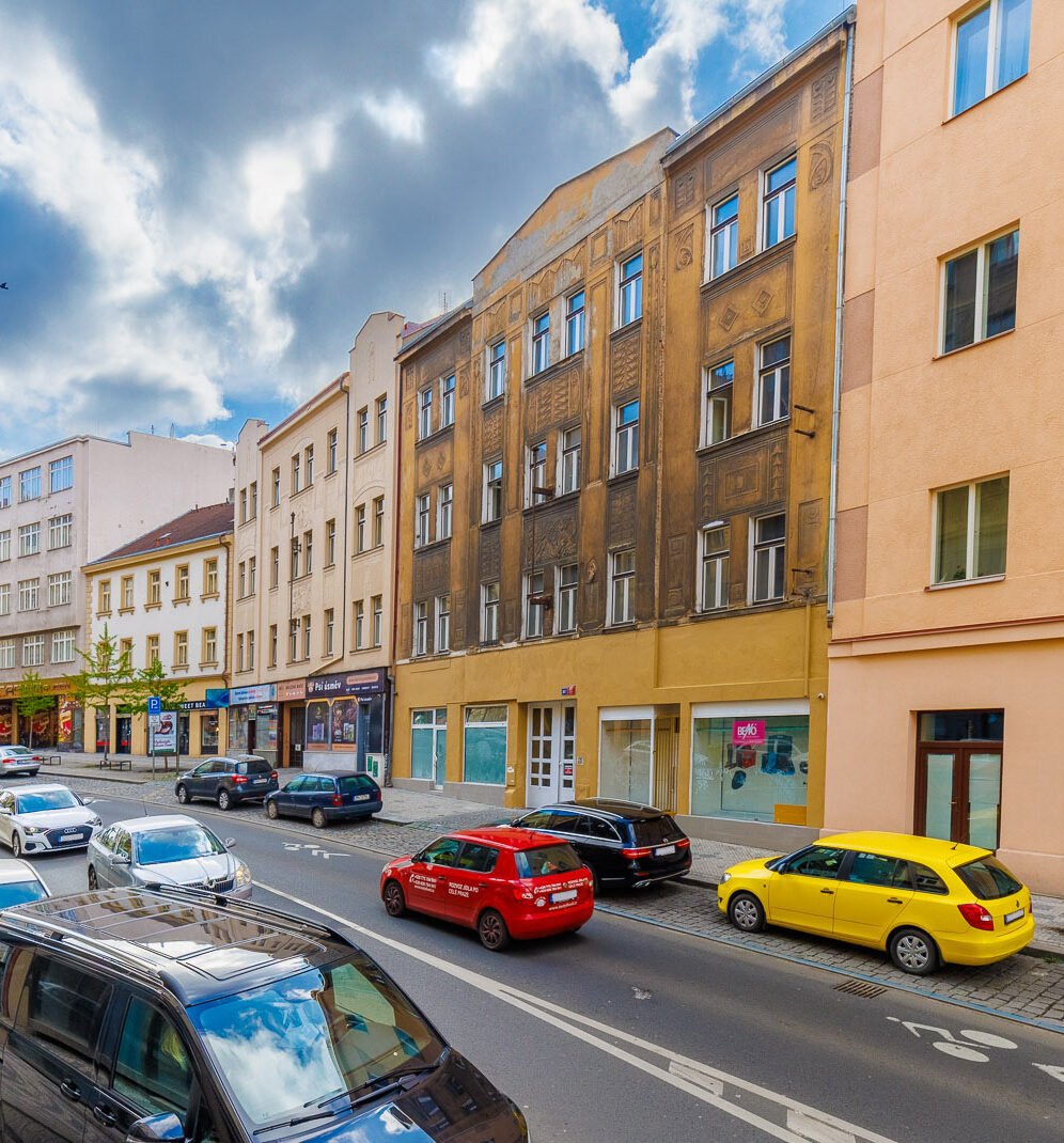 Husitská 60