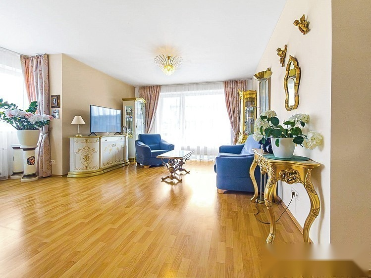 Panorama Kyje VII